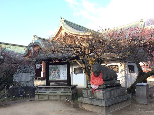 北野天満宮・山門を入ったところ