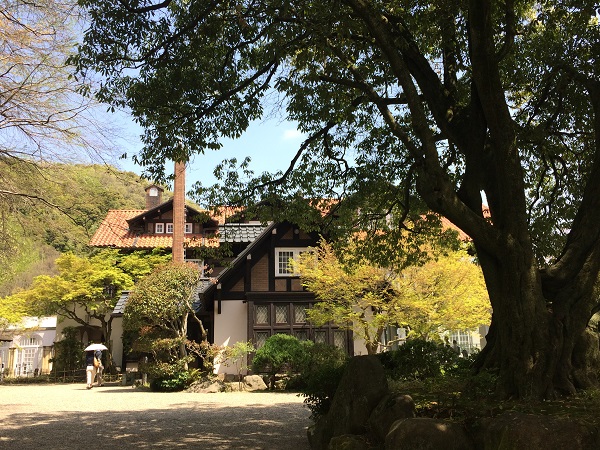 花咲く大山崎山荘美術館