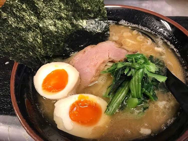 街で人気のラーメン